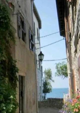 Giulio - 10mt To The Appartement *