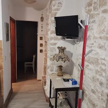 Apartment Giulio - 10mt To The